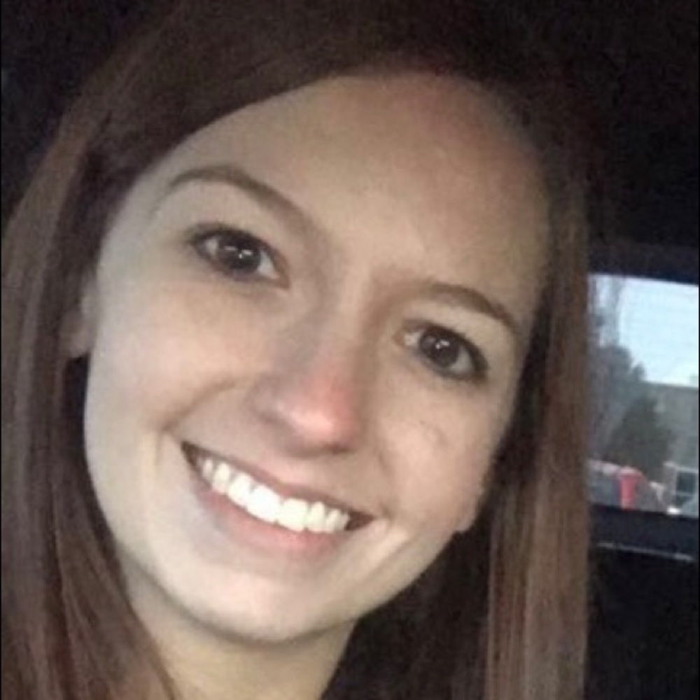 Meet your Posher, Kayla